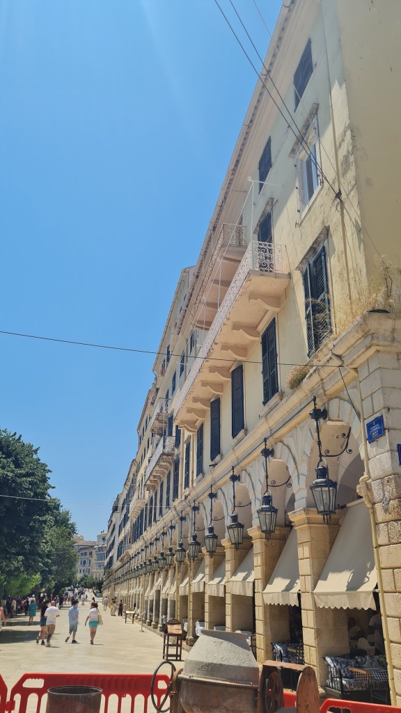 Подорожні історії